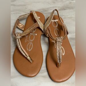Bebe girls thing ankle flat sandals size 2